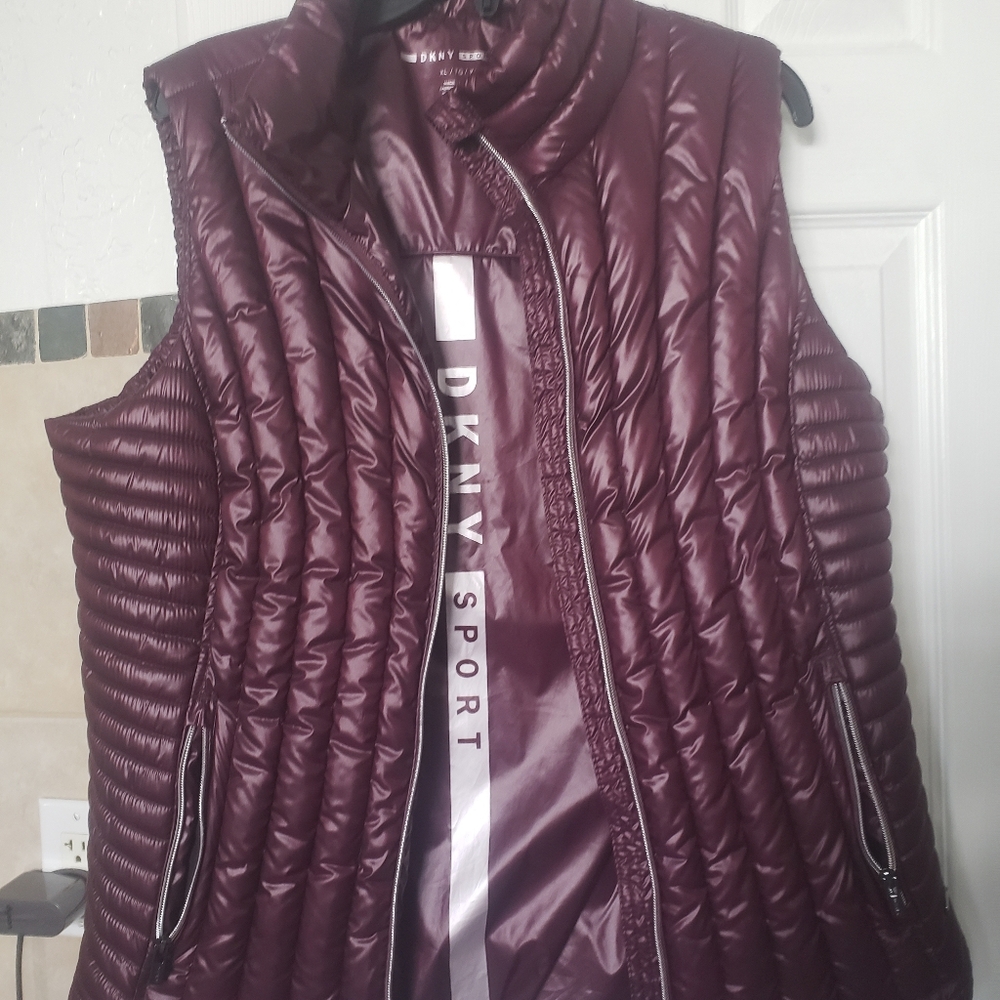 DKNY Women's Burgundy Puffer Vest
